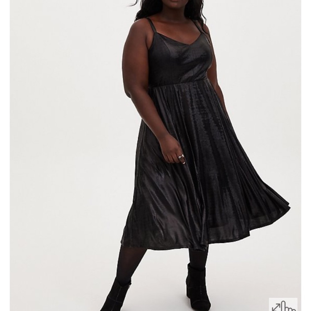 Torrid 00 black liquid spaghetti strap dress brand new